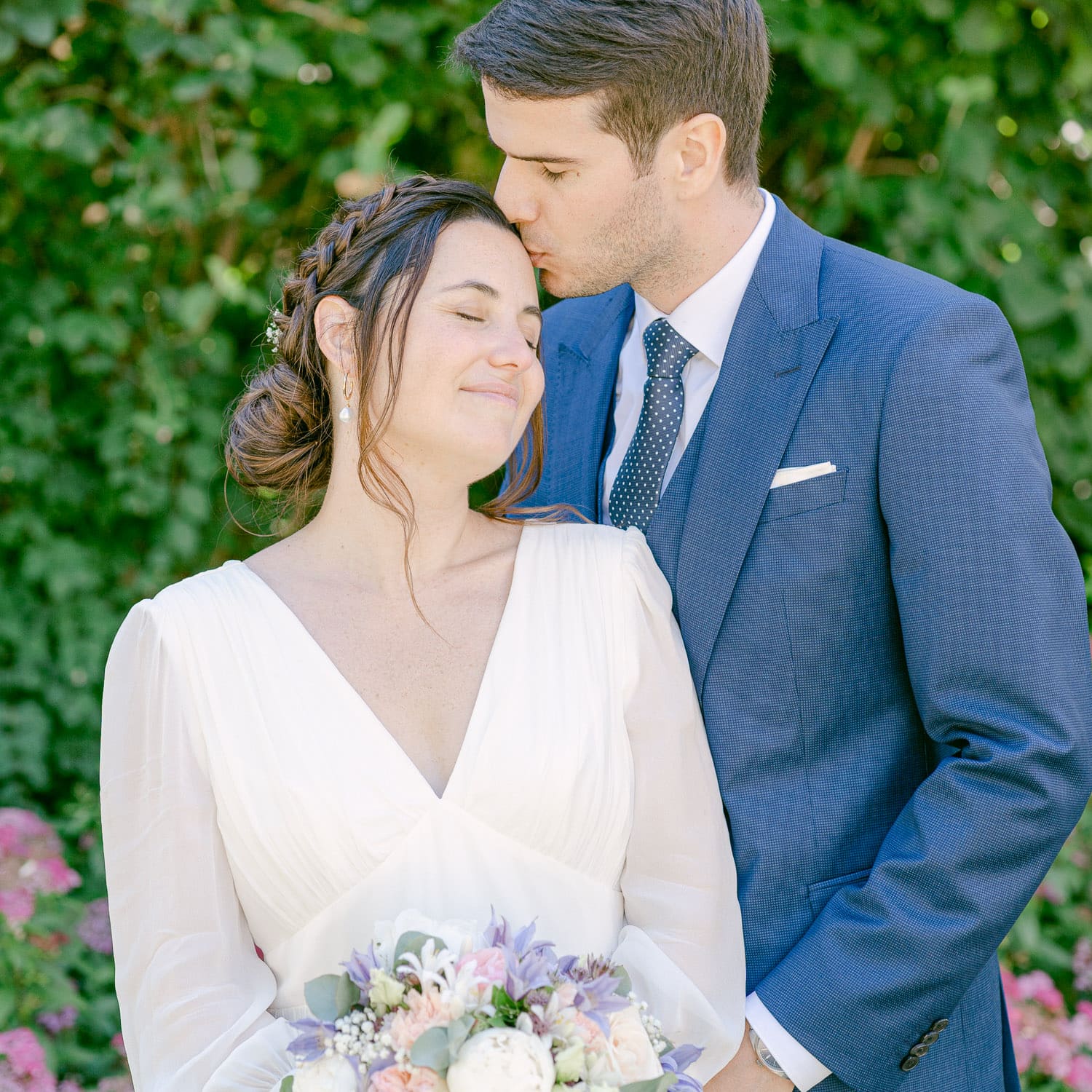 Link zur Instagram Seite von Mona Silja mit Hochzeitsfoto gepostet auf Instagram